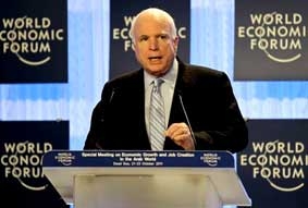 Ông McCain muốn can thiệp quân sự vào Syrie