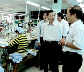 Tạo mọi điều kiện để doanh nghiệp
đẩy mạnh sản xuất