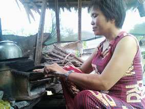 Mong được lành bệnh để nuôi mẹ, nuôi em