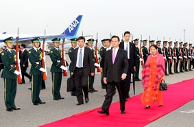 Thủ tướng Nguyễn Tấn Dũng bắt đầu chuyến thăm chính thức Nhật Bản
