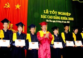 Nâng chất "sản phẩm" đào tạo để đáp ứng yêu cầu xã hội