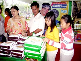 Làm gì để nâng cao giá trị chuỗi lúa gạo Việt Nam?