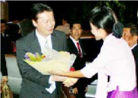 Nhật Bản thúc đẩy quan hệ với Myanmar