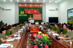 Tiếp tục xây dựng lực lượng công an thành phố trong sạch vững mạnh