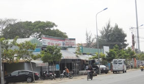 Từ bức xúc việc cho thuê, hợp tác khai thác đất công