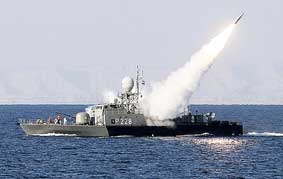 Hải quân Mỹ thách thức Iran