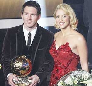 Lionel Messi sánh ngang các huyền thoại