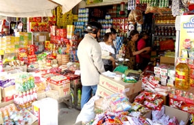 Chợ ngoại thành đón Tết