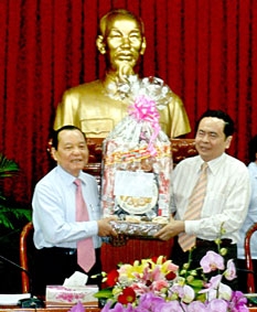 Đồng chí Lê Thanh Hải thăm và chúc Tết Đảng bộ, chính quyền và nhân dân TP Cần Thơ