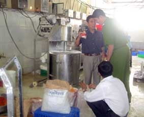 Nỗi lo thực phẩm ngày Tết!