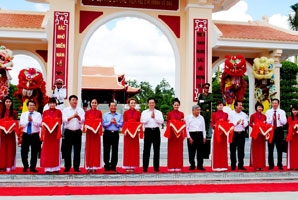 Thủ tướng
Nguyễn Tấn Dũng dự khánh thành nhiều công trình có ý nghĩa lớn tại Cà Mau