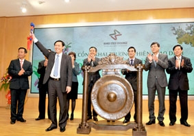 Năm 2012, thị trường chứng khoán sẽ vượt qua khó khăn, đi vào thế phát triển