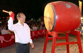 Tổ chức Ngày thơ Việt Nam với chủ đề “Mùa xuân, quê hương và biển đảo”