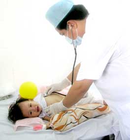 Báo động bệnh nhi bị tiêu chảy nhập viện