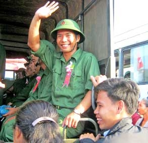 Tòng quân giữa mùa xuân