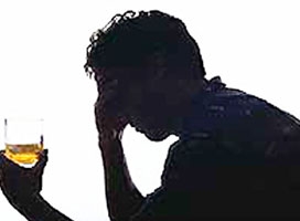 Uống 2 ly rượu hoặc bia mỗi ngày tăng gấp ba nguy cơ ung thư miệng