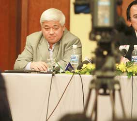 Cuộc chiến bản quyền truyền hình vẫn còn tiếp tục...