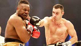 Loạn đả phía sau một trận quyền anh