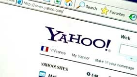 Yahoo đòi Facebook trả phí 
bản quyền