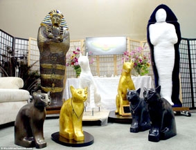 Dịch vụ... ướp xác