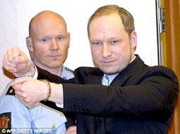 Hung thủ vụ thảm sát kinh hoàng ở Na Uy có thể bị đưa vào trại tâm thần