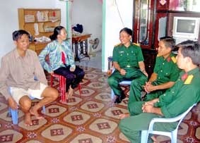 Thắm tình quân - dân