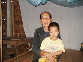 Xin mở lòng giúp hai bà cháu nghèo!