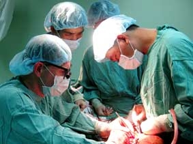 Phát huy kỹ thuật điều trị mới, nâng cao chất lượng phục vụ