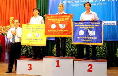 Đoàn thể thao Cần Thơ
về Nhất toàn đoàn