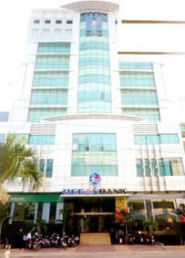 Bao giờ thu hút doanh nghiệp ?