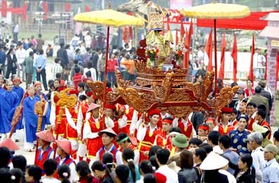 Giáo dục truyền thống sâu sắc, tôn vinh "Tín ngưỡng thờ cúng Hùng Vương"