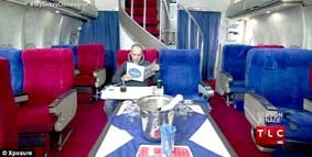 Người đàn ông “si mê” 
máy bay