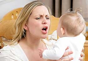 Sinh con đầu lòng muộn dễ bị trầm cảm sau khi sinh