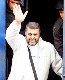 Cơn bão mới trên chính trường Ai Cập