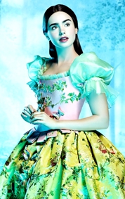 Câu chuyện cổ tích của "nàng Bạch Tuyết" Lily Collins