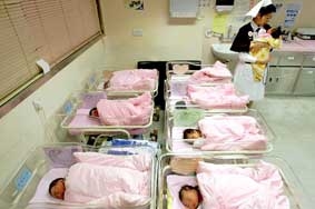 Hồng Công cấm thai phụ đại lục đến sinh nở