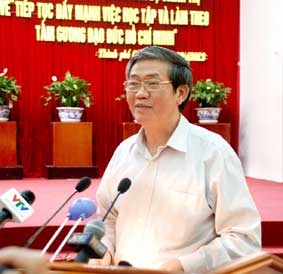 Lựa chọn các vấn đề bức xúc, nổi cộm trong lĩnh vực tư tưởng, đạo đức để tập trung giải quyết