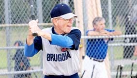 Năng vận động giúp người già phòng tránh suy sụp tinh thần