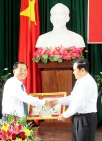 Đoàn đại biểu tỉnh Savannakhet, 
Cộng hòa Dân chủ Nhân dân Lào thăm 
và làm việc tại TP Cần Thơ