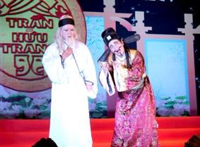 Xin đừng "cải tiến" cải lương!