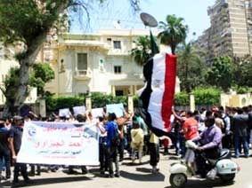 Quan hệ ngoại giao Riyadh và Cairo căng thẳng