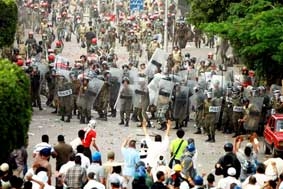 Ai Cập: 
Làn sóng bạo lực ngày càng 
nghiêm trọng