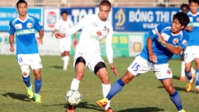 Thử thách trên sân Pleiku