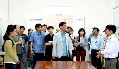 Đoàn Nhà báo cao cấp Hàn Quốc 
thăm VTV Cần Thơ và Báo Cần Thơ