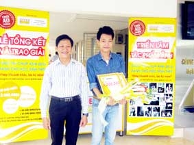 Tác giả Đặng Xuân Vinh đoạt giải Nhất cuộc thi 
chụp ảnh dành cho học sinh THPT 2012