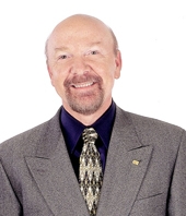 Nhà sáng lập Best Buy 
từ chức