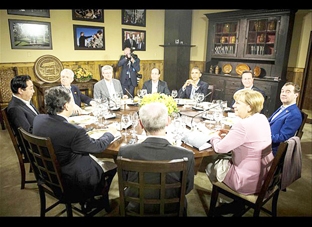 G-8 hợp sức hỗ trợ Hy Lạp và giải quyết vấn đề tài chính