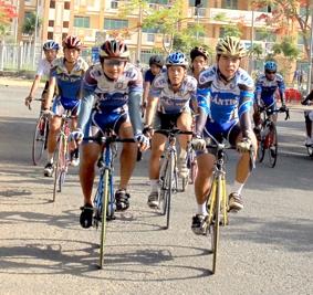 Thăng trầm đường đua