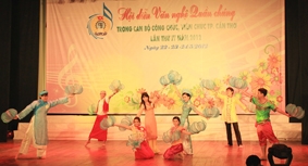 Khai mạc Hội diễn văn nghệ 
quần chúng công đoàn viên chức TP Cần Thơ lần thứ IV năm 2012