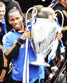 Trận đấu để đời của “Voi rừng”